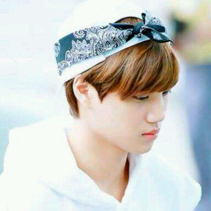 EXO KAI bot 13.05.25~
Love⇢«13.08.20~»
双子⇢ @huwa_kaiiexo
