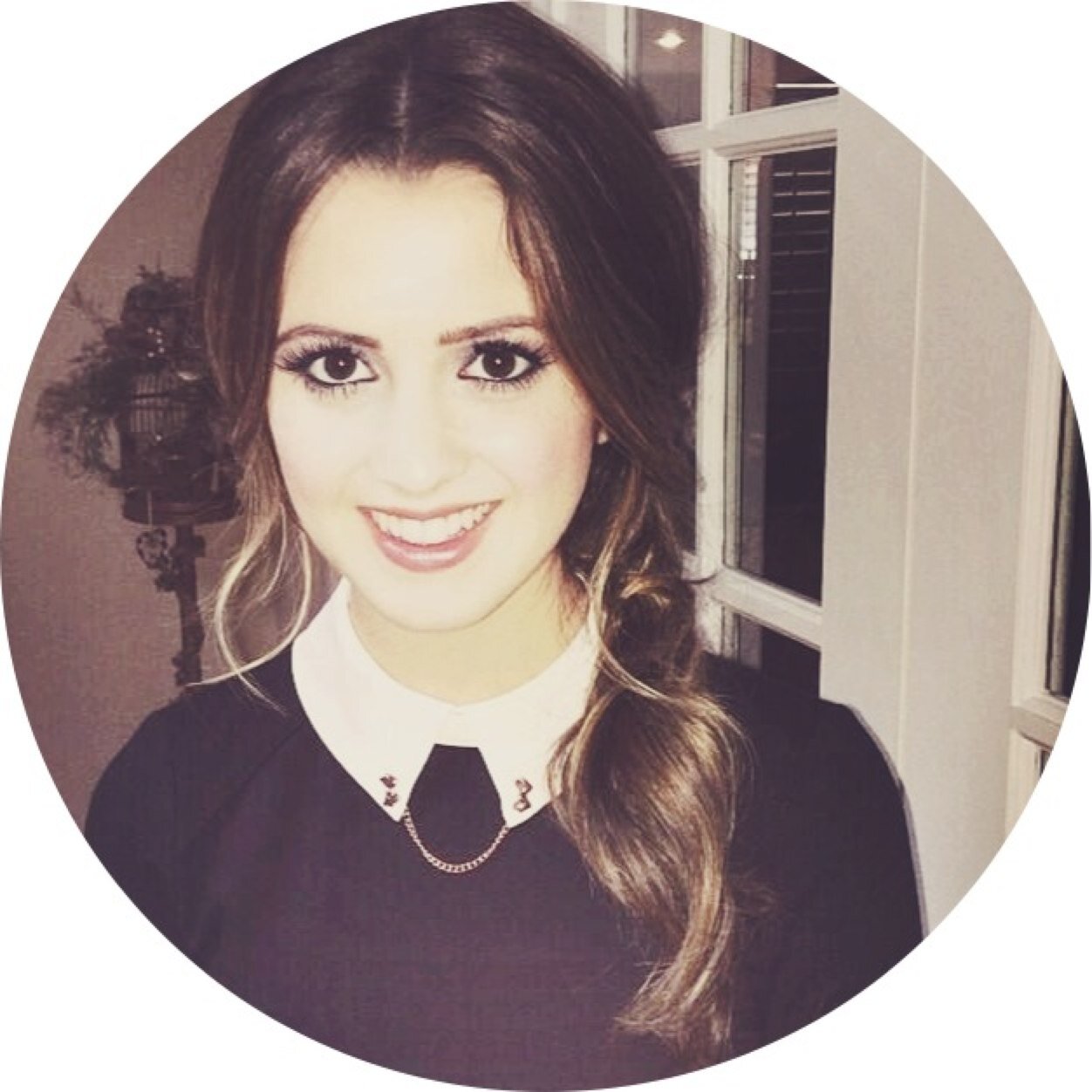 tonight we could pretend that we're just lovers ♡