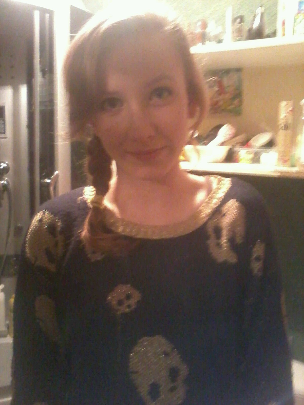Hi. I'm Victoria I LOVE ONE DIRECTION.