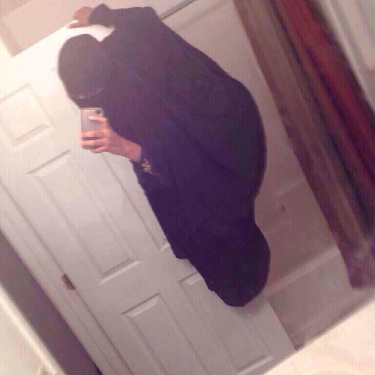 selfies_game's profile picture. 