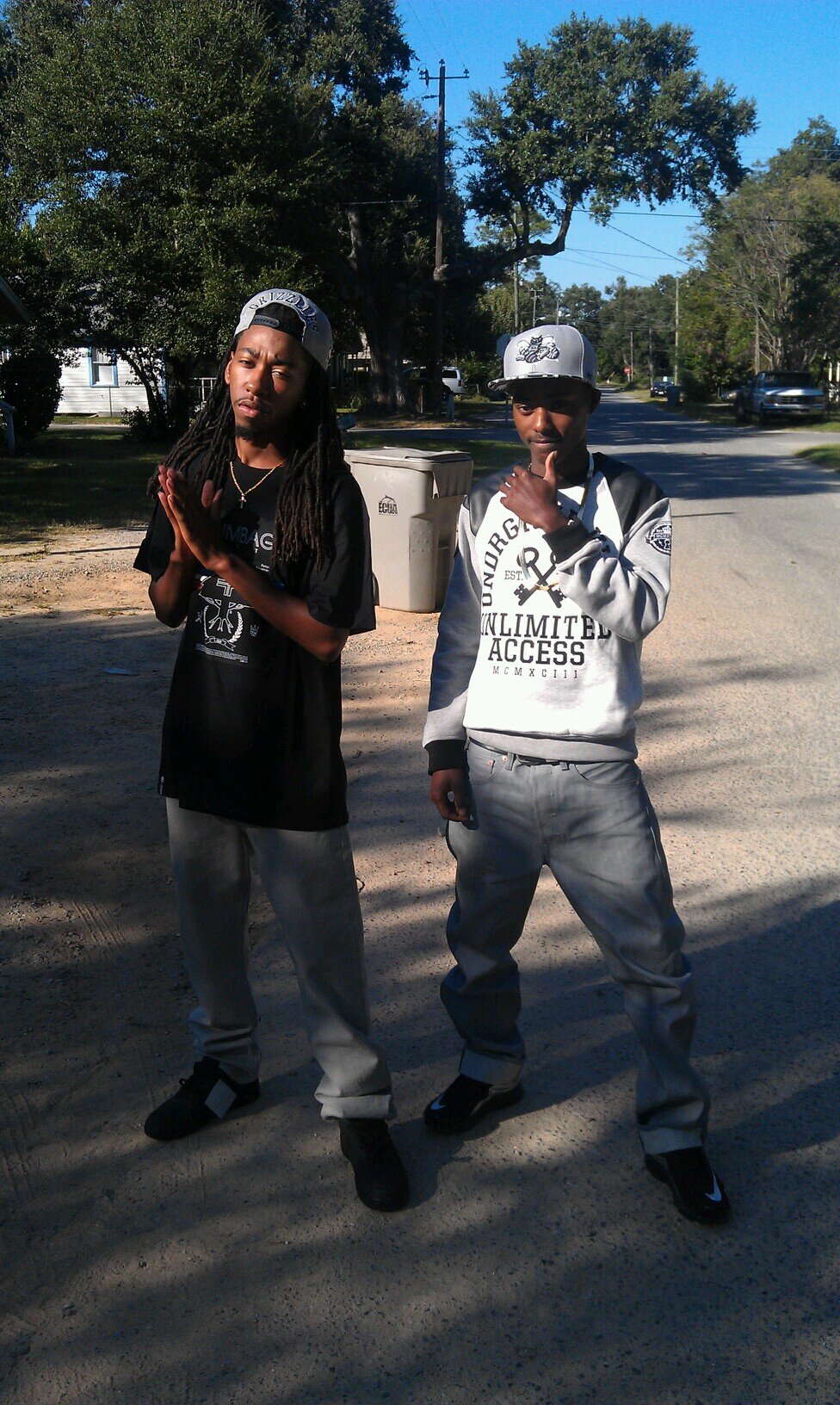 we young entertainers from the COLA #850 yall check us out and follow we follow back..