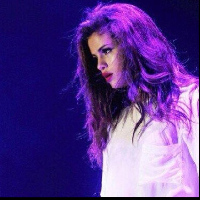 FOLLOW @iBieberSMG, i follow back without asking x