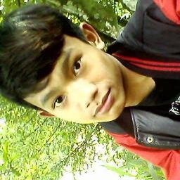 HIDUP LAH SEPERTI LILIN RELA HANCUR DEMI PENERANGAN