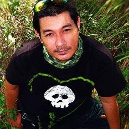 BUMPYJ0E's profile picture. Graphic Designer | Punk Rocker | MTB'er