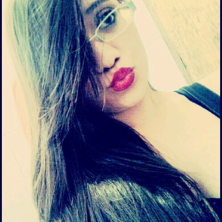 Então te amo, é já acabou faz quase um ano, mas tudo é tão recente ainda estou me acostumando (8*