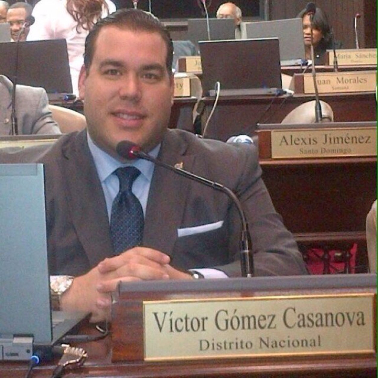 Comunicador Social - Diputado de la República Dominicana (Distrito Nacional - PRD) BB PIN 7944D17C - Tel 809.535.2626 Ext. 3385 -