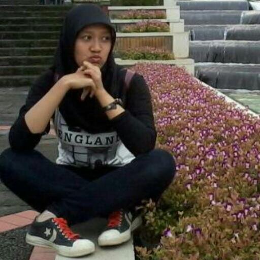 Meledak-ledak bgaikn petasan dan meletus bgaikn gnung brapi