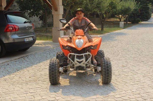 #TeamFoollowBake #Skyrock #TeamPortugal