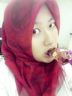 Menjadi dri sendiri lebih enak...ketimbang mesti bersembunyi d balik topeng dan berubah menjdi org laen...