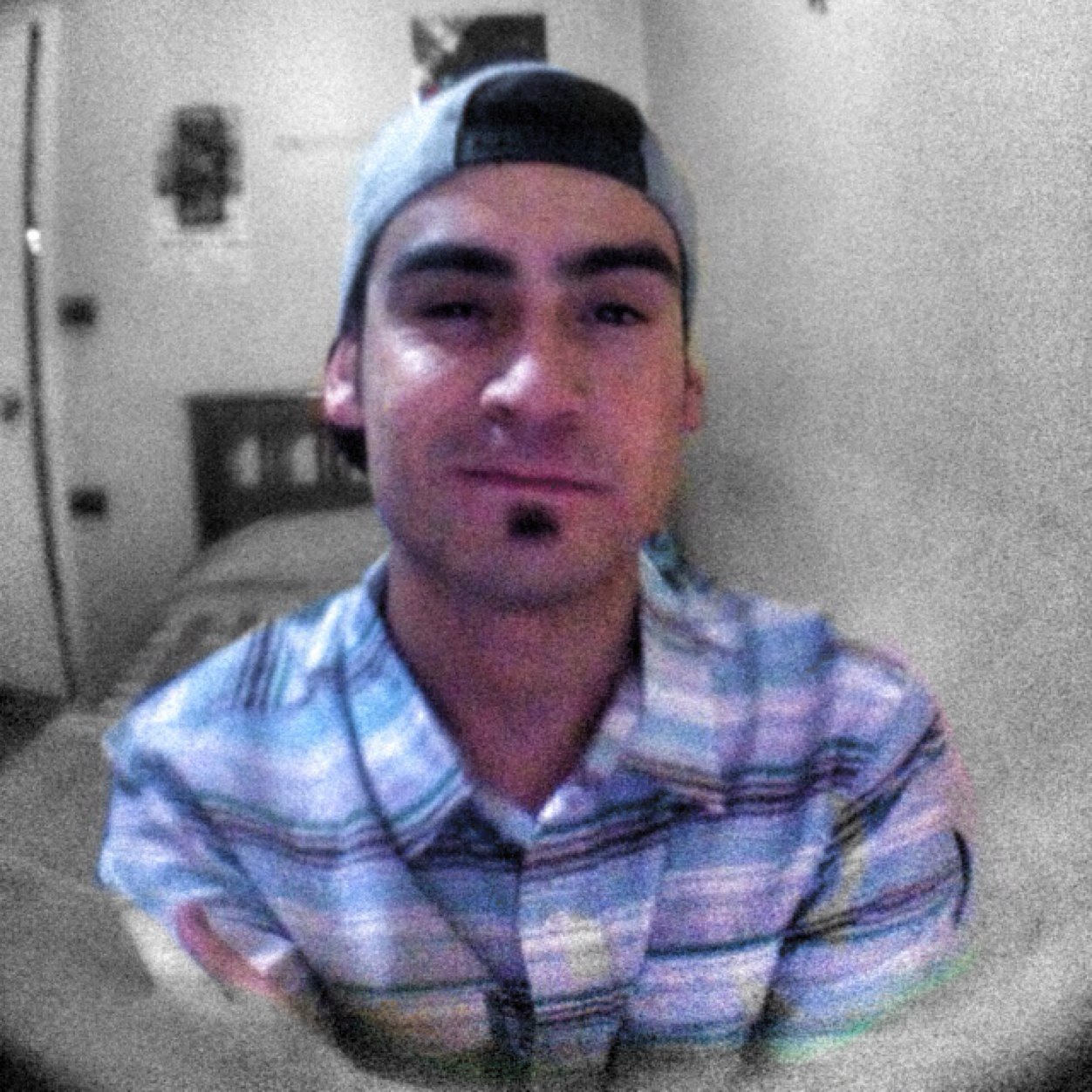 Ingeniero en Telecomunicaciones,conectvidad y redes, CCNA, gusto por la musica Rap,escritor y compositor de temas