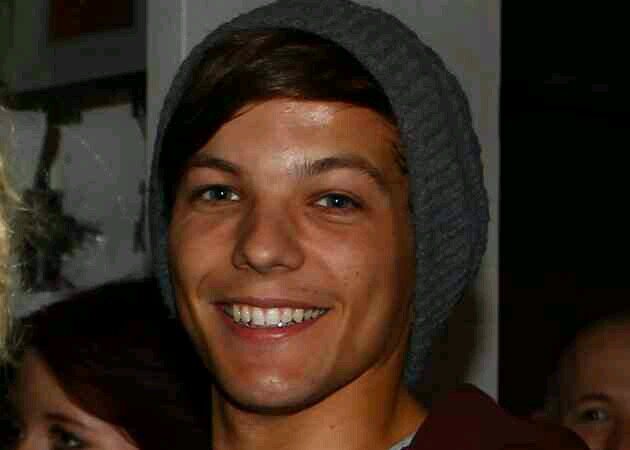 thelouisTt's profile picture. hey i am louis a cool guy from 1D {with @HarryStylesRp3  rp} bi