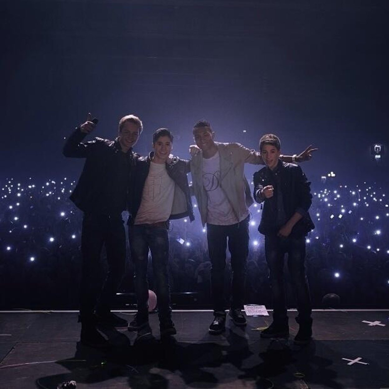 Een Doodgewone Meid Die Mainstreet Addicted Is. Ik Ben Zowel Op Tumblr Als Twitter Actief | 0/5 MS Nils Owen Rein Daan | • 221213 • Best Day Of My Life !