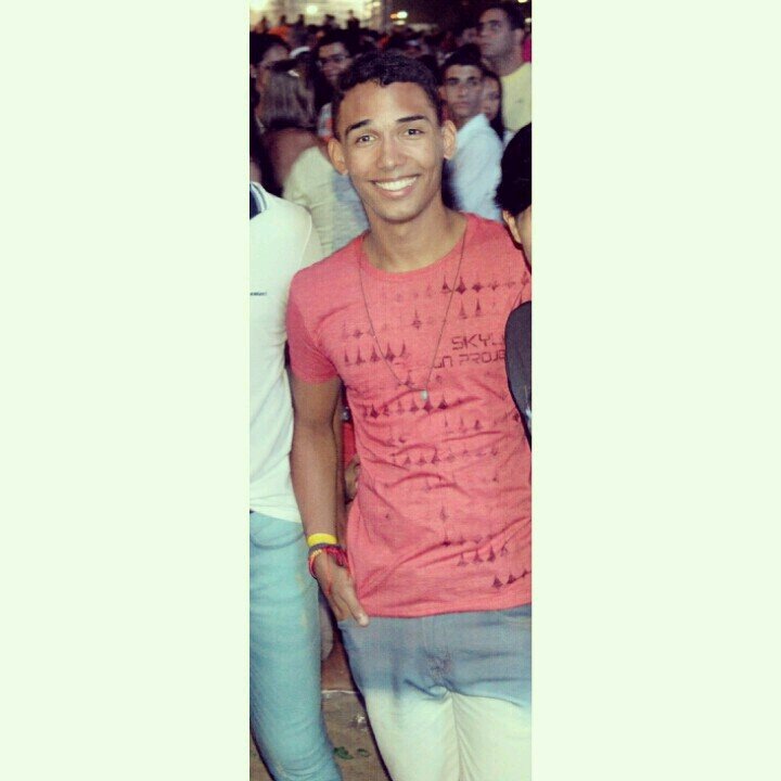 é impossível me esquecer *-*