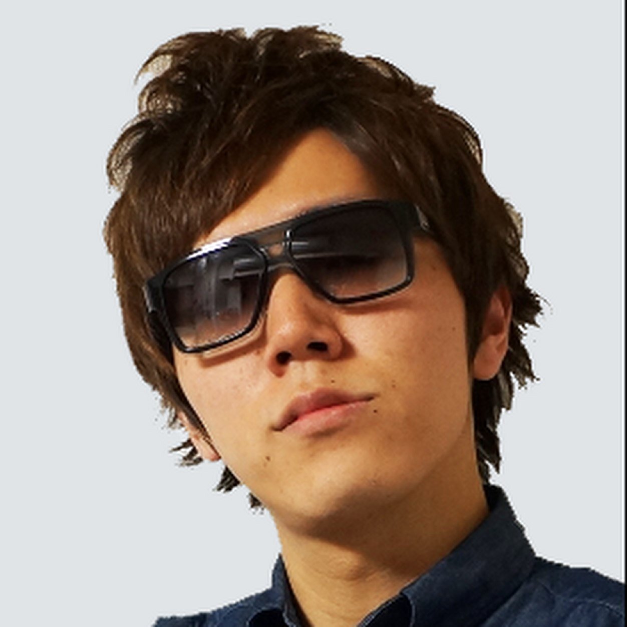Hikakenさんのファンです！！Hekakenさんが投稿した動画をTwitterに投稿して、Hikakenさんがもっと有名になって欲しいと思い応援します。@hikakin http://t.co/MhtoQf4Nis