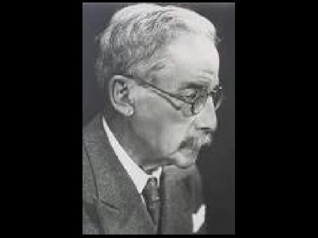 ArabpoetKhalil's profile picture. كسروا الاقلام هل تكسيرها يمنع الايدى ان تنقش صخرا قطعوا الايدى هل تقطيعها يمنع الاعين ان تنظر شزرا ؟اخمدوا الانفاس هذا جهدكم وبع منجاتنا ومنكم فشكرا *