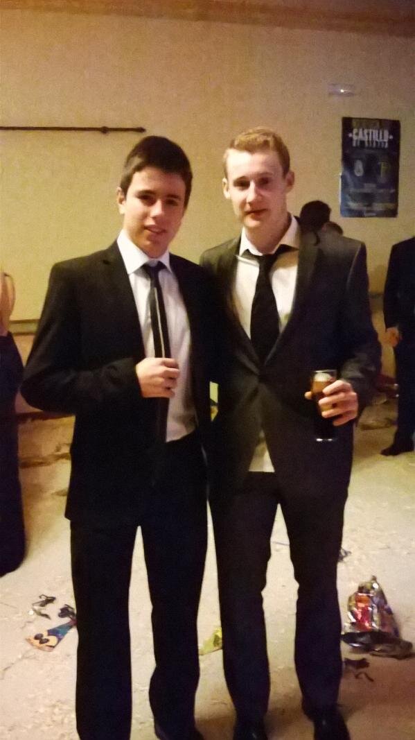 Estudiante de Ciencias de la Actividad Fisica y el Deporte en la universidad de Almeria, y aficionado del Real Madrid