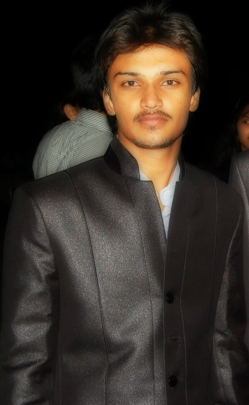 I am entrepreneur and founded @flitwebs in Aug 2012. i like to travel a lot.