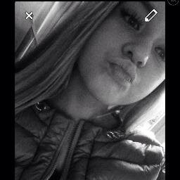 _xKussLilly's profile picture. i'm a single wife, and i have a perfect life  ♥