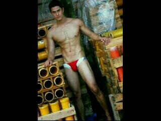 .ingin menikmati sex.