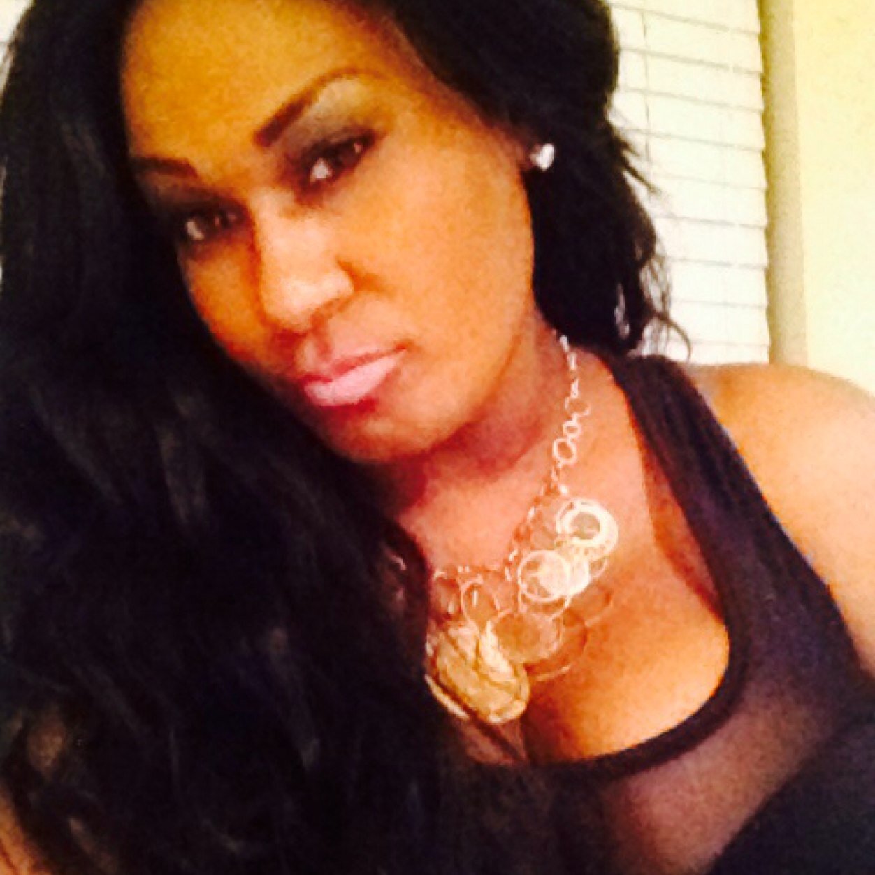 Pr3ttyKris's profile picture. Turning dream homes into reality. Interior decorating service, superb style & decor.