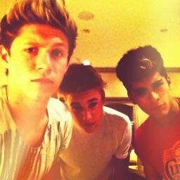 Directioner , Belieber e Brat   @ClubeFollowBack