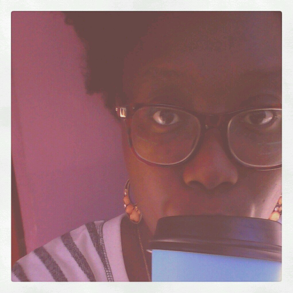 Figs_and_honey's profile picture. All i need are tacos, wine and music to dance to.