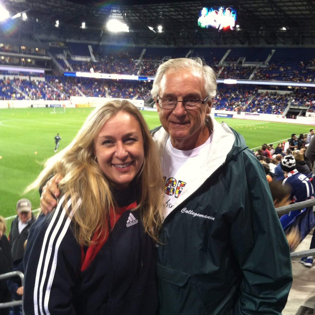 shues24's profile picture. 