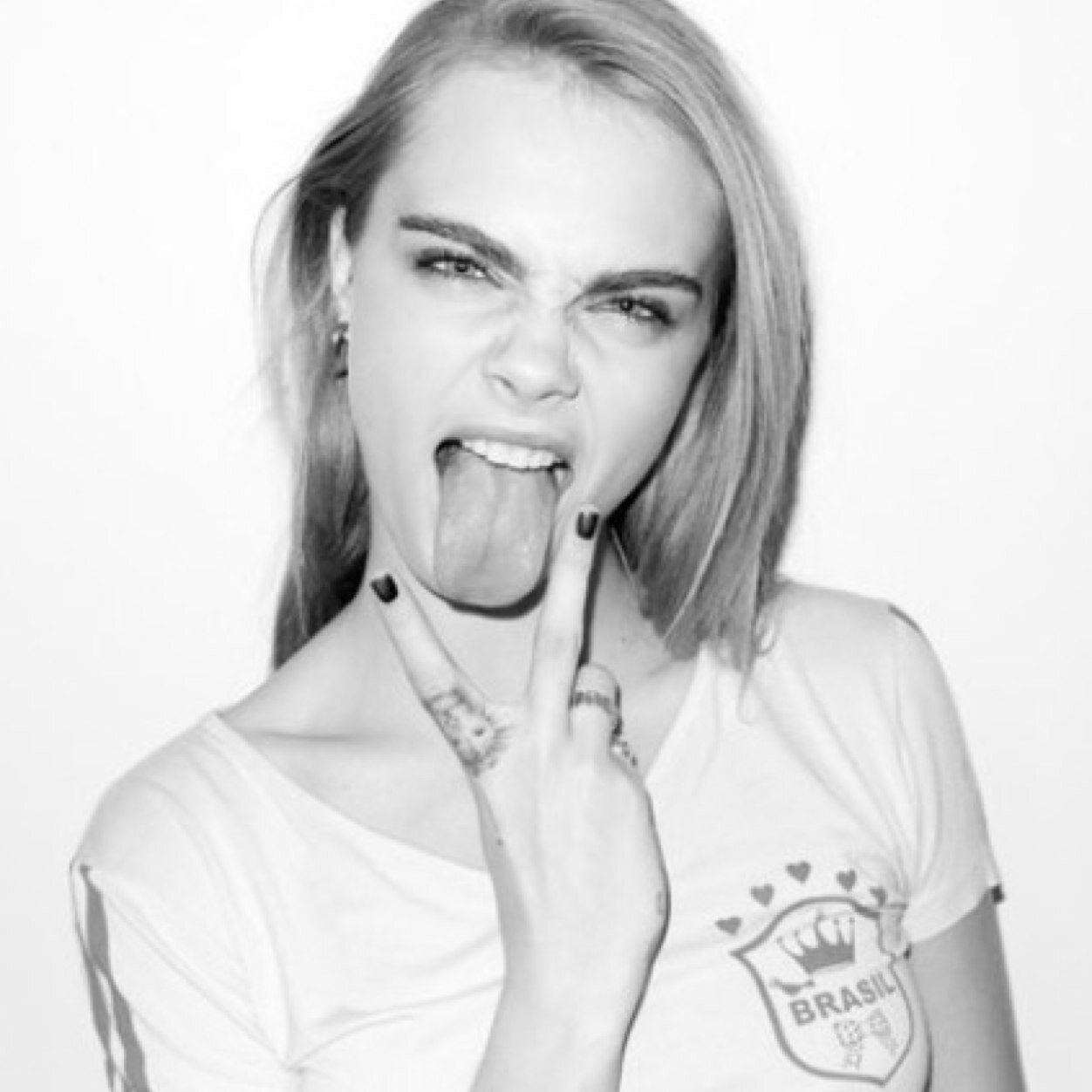 xxkyliemoore's profile picture. student, interior designer, aspiring model.