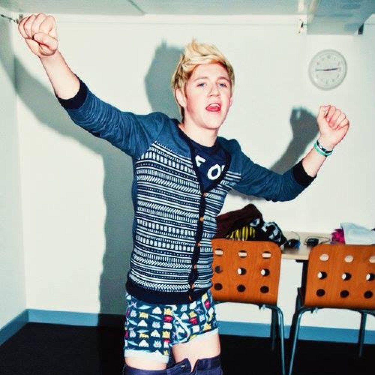 Poser's arent cool. You are. And so is loving 1D.
