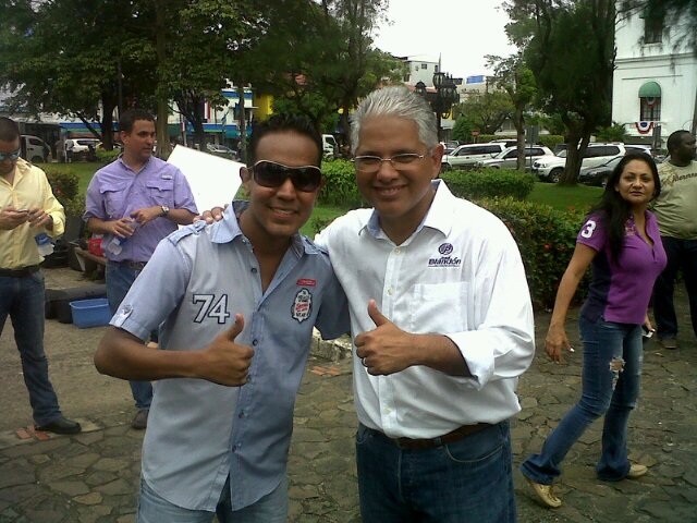 Nacido el 16 de Agosto. Padre de una bella Nena. Trabajador, Honrado, Amigable. De muchos Valores. 100% PanameÑista.