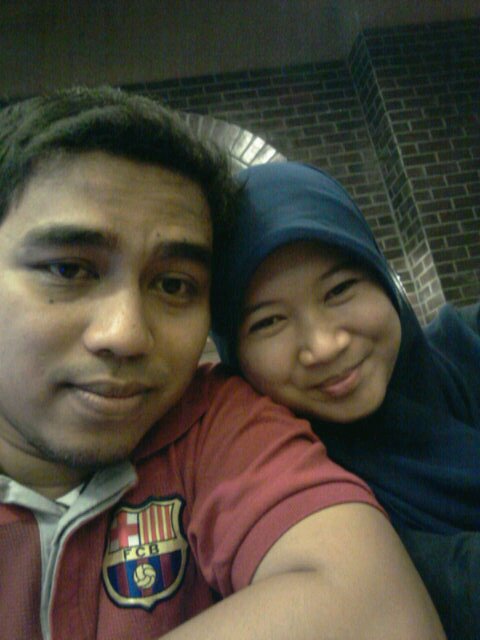 FebrinaDeviK's profile picture. Keindahan cinta adalah ketika kita bisa menyayangi dan disayangi seseorang ☺ ♥