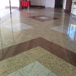 Trabalhamos com granitos e mármores para obras em geral !!Tels:28 3036 7033 / 28 99999 3464