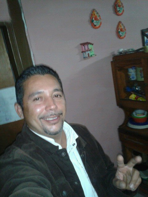soy umilde y sencillo, me gusta los deportes estremos, el surf, motocros, bailar y algunas otras cosas, las chicas lindas