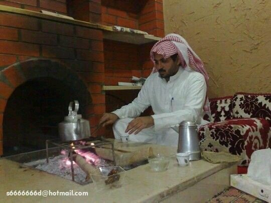 ‏‏‏‏‏إذا شـوفتك لازم مـن الوقت تسرق سرق…..………..… … ............... 


ترى مااجمل من الشوفه اللي تجي سرقه