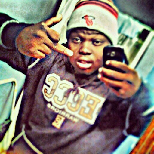 Young nigga tryna make it in ah world full of da opps; you cud throw all da odds again ima always find ah way! my flag RED like da mf russians!