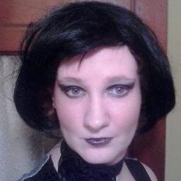 I am an indy film producer, photographer,singer and writer. I also sell USA made soy jewelry candles. Message me for discount codes ! https://t.co/Gfo5UzVptm