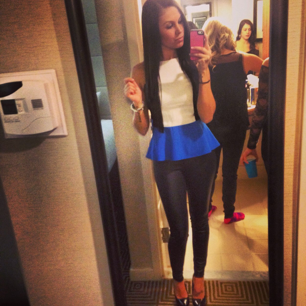 Kfarina219's profile picture. I'm a girl on an adventure. God is good. #1620 #Boston ✌