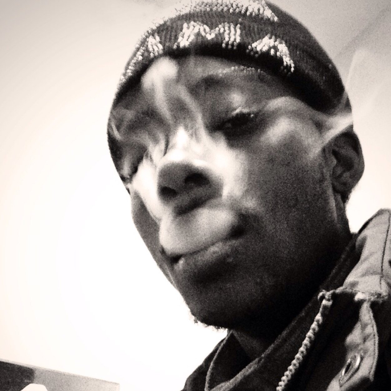 Follow My Official account ♛@DvneroFcknGuvpo♛ #TeamFollowBack #757LiveReppin Email me @ livereppin757@gmail.com if you're serious...