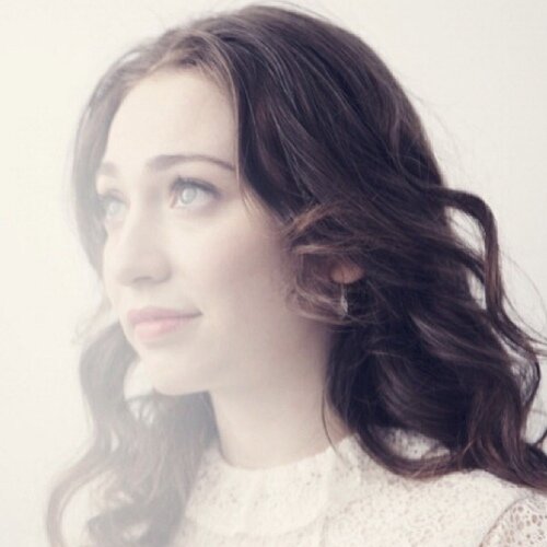 ProfessorBez's profile picture. 'Just because everything's changing, doesn't mean it's never been this way before.' 25 year old Frog Choir Professor. #HogwartsProfessors