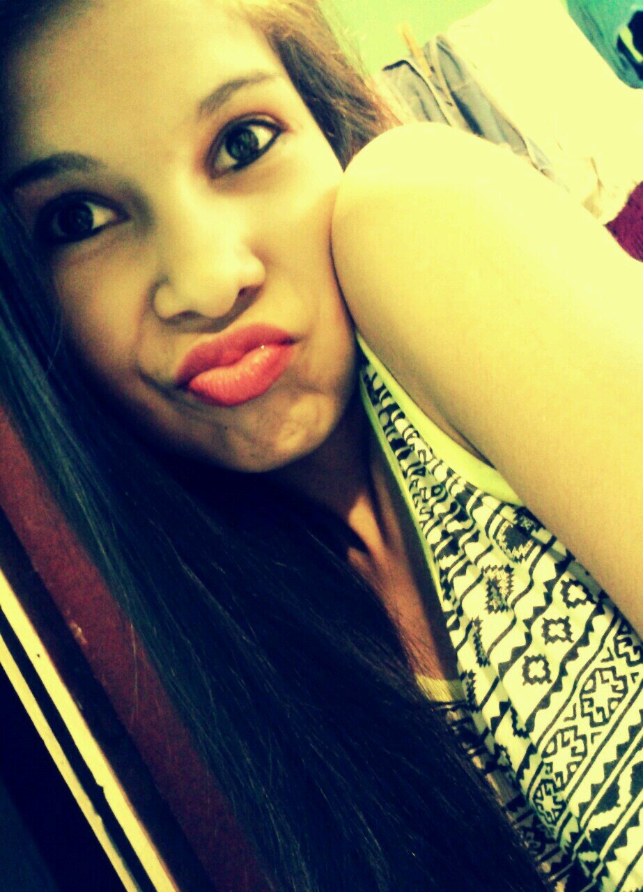Soy fanatica de AvenidaBrasil aunque ya esta por terminar #EsperoQueNuncaTermineAvenidaBrasilCL :( me da pena...
