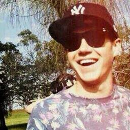 please follow @hauntxdhoran :)