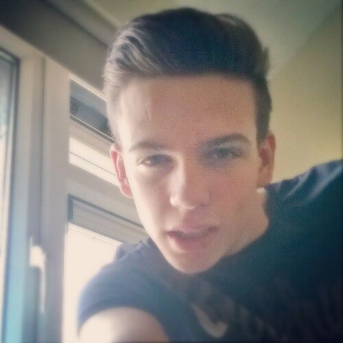 isaac_featon's profile picture. Follow mee ill follow back!xo