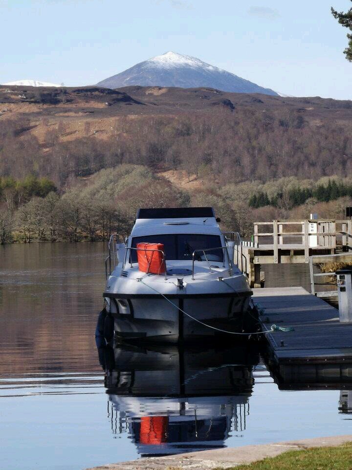 The place for weather reports and Lock and Bridge updates on the Caledonian Canal