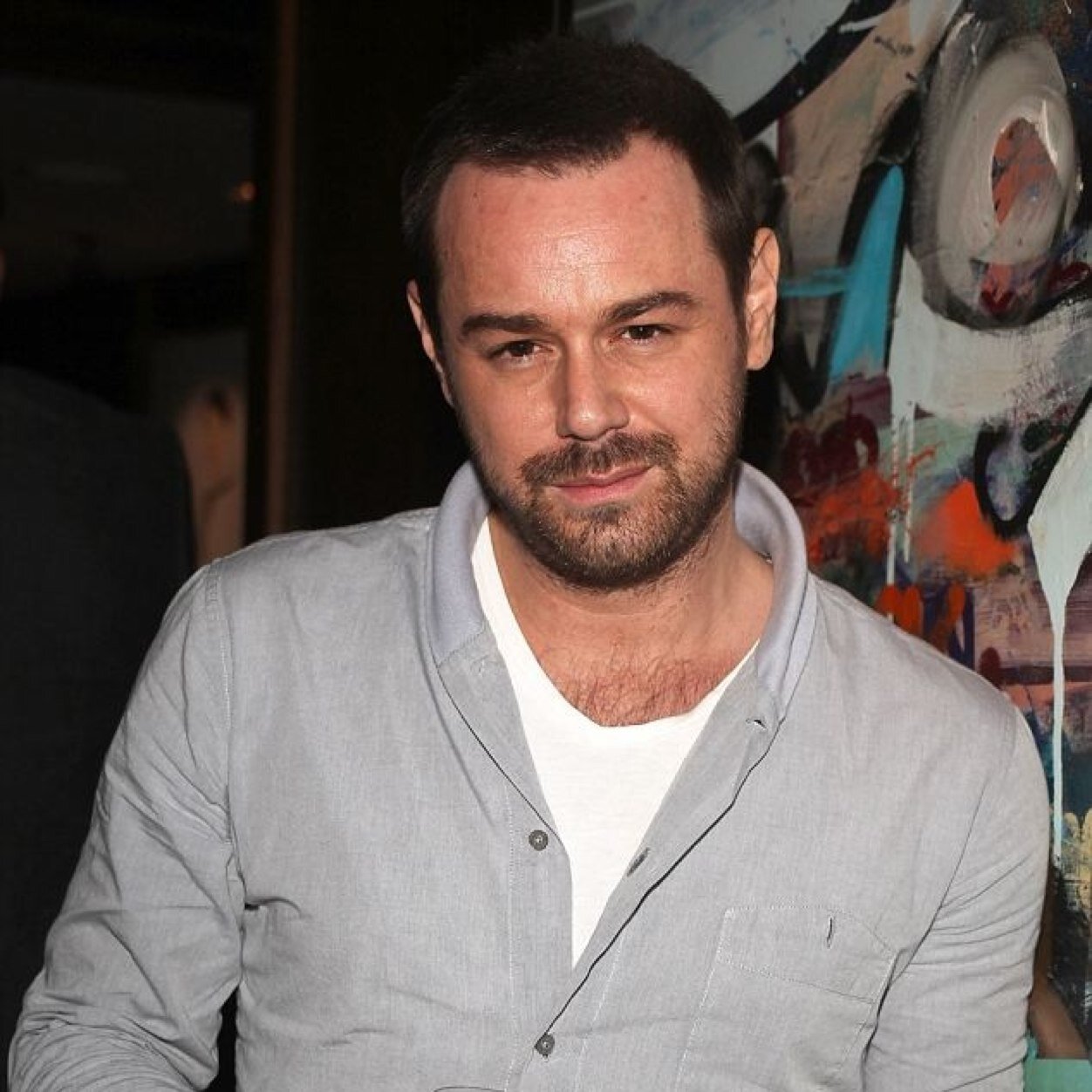 danny dyer is my idol, he's simply perfection♥; i follow back♥