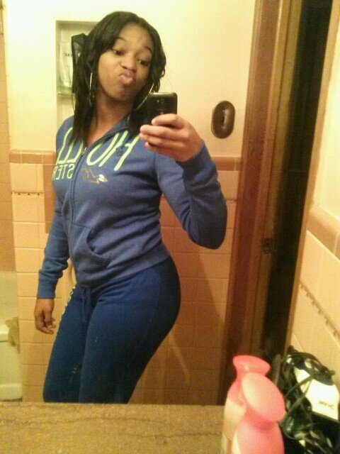 |if u looking u might as well click the follow button follow me on instgram  famous__lexie