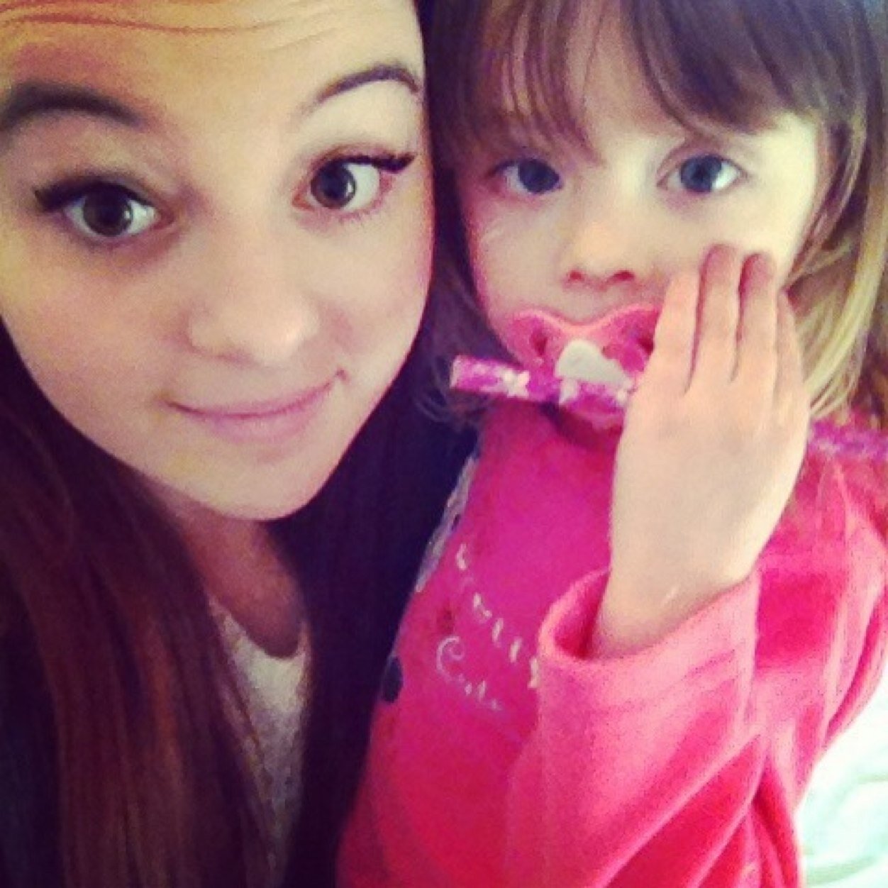 unwanted_xo's profile picture. Eminem+drake!