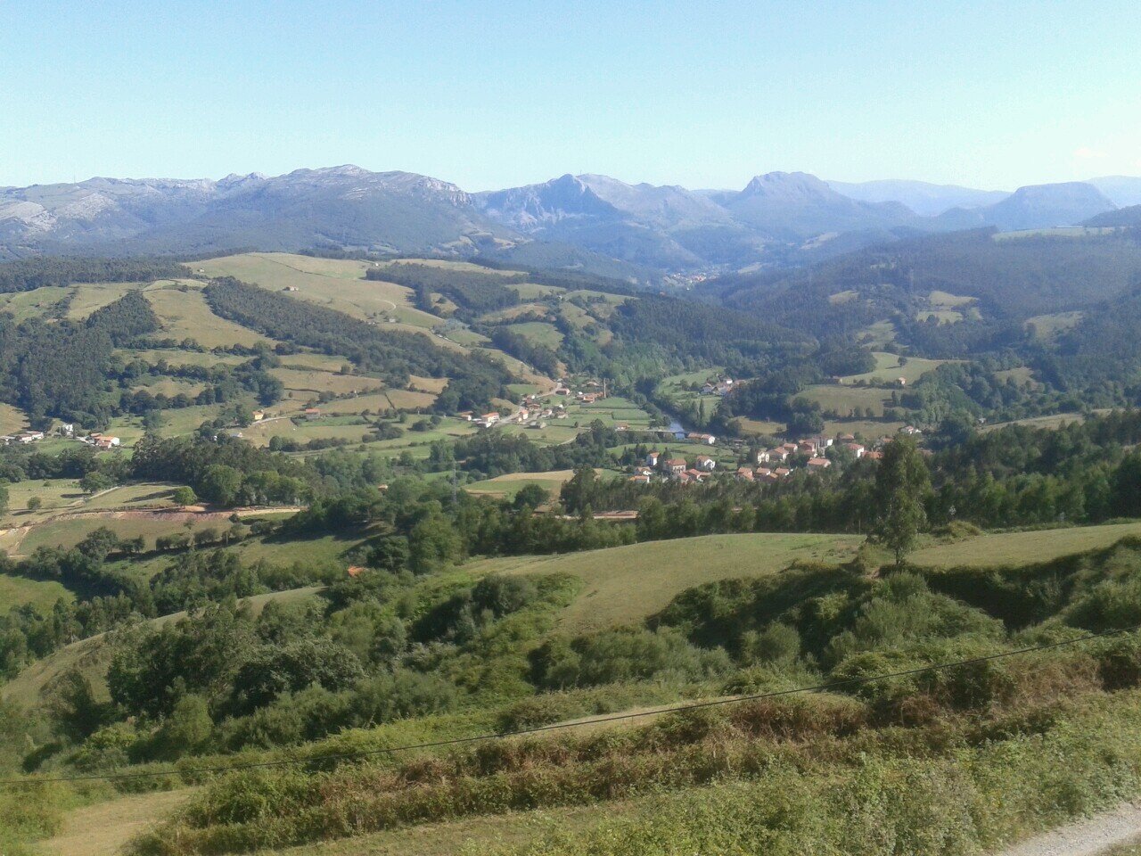 help_me_to_help's profile picture. 