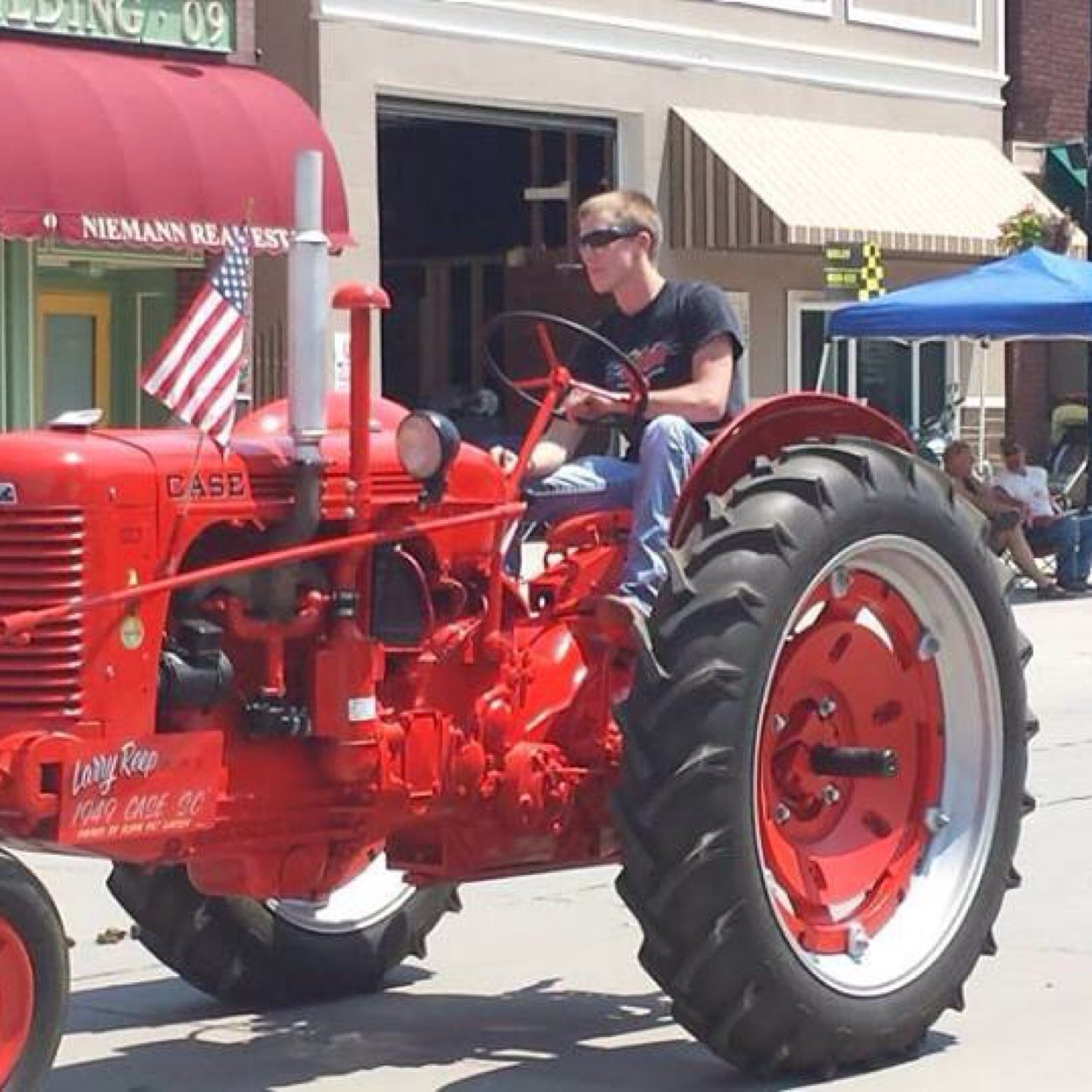 dilont19's profile picture. 