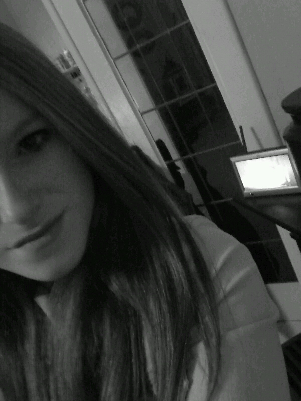 snapchat; xelinehofstede && insta; xelinehofstede