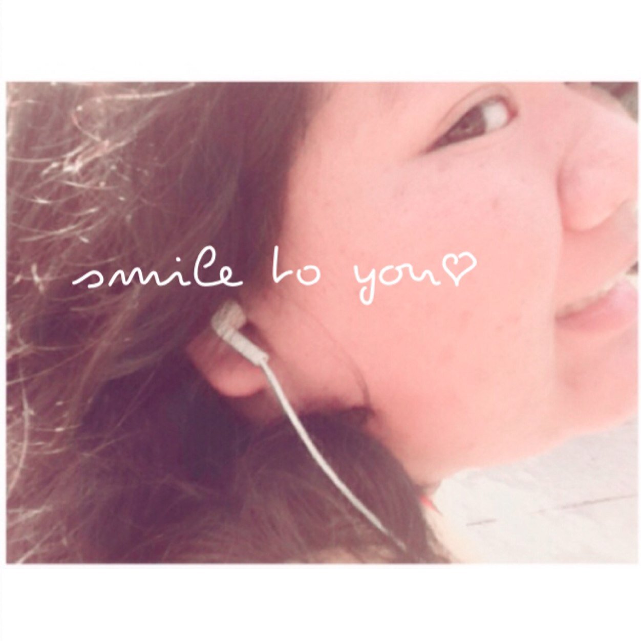 I'm bell arttist. I Love one direction. I'm thai directioner.i love liam payne